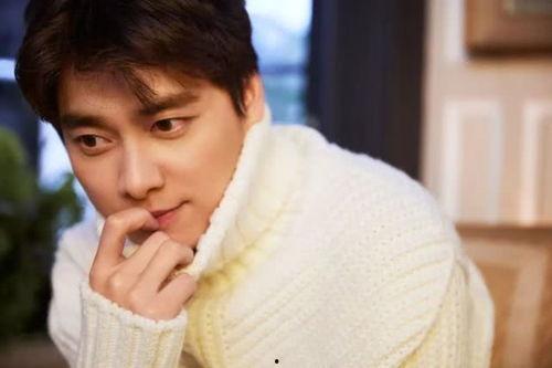 圈内爆料郑爽李易峰,娱乐圈新恋情引发热议！”  第3张